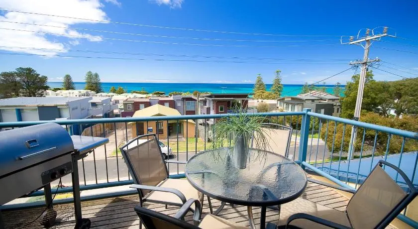 Lorne Ocean Sun Apartments - Image 1
