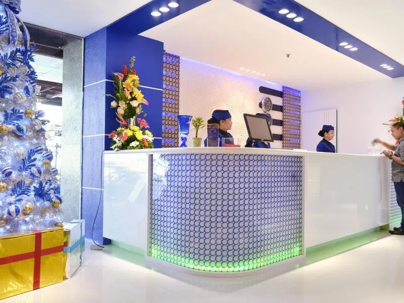 Icon Hotel Timog - Image 1