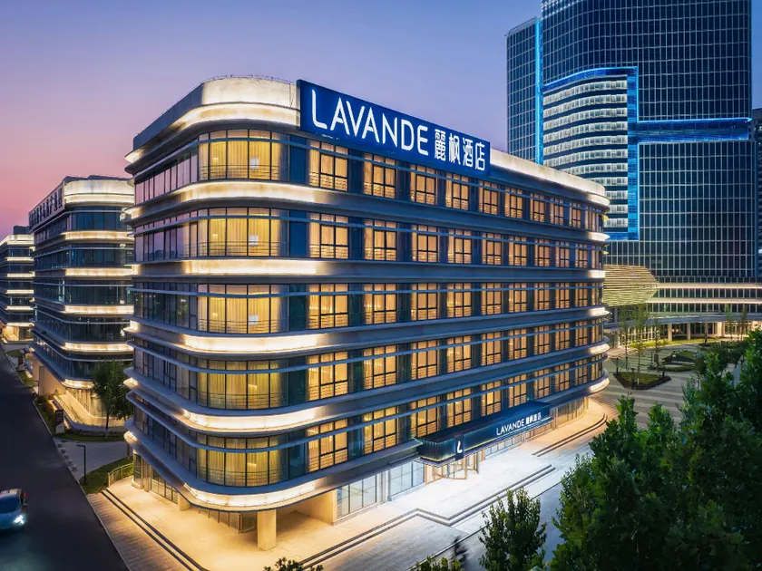 Lavande Hotel (Baoding Lekai North Street Yuanchuang Smart Center Branch) - Image 1