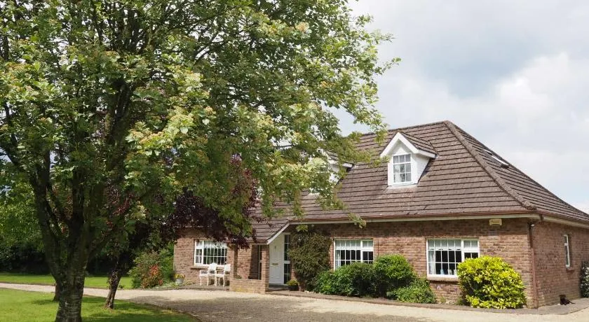 Inglewood Lodge B&B - Image 1
