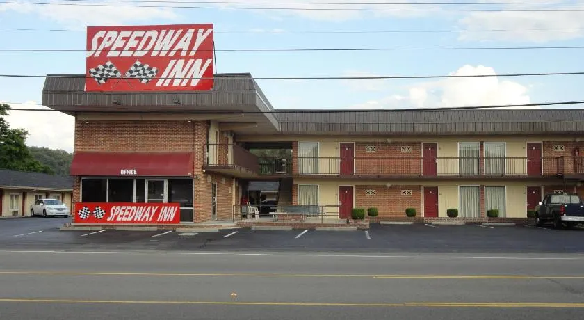 Speedway Inn - Image 1