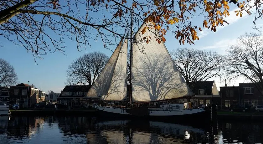 Zeilschip De Vrouw Dina - Image 1