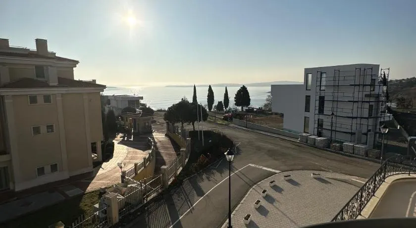 Cosy apartments with sea view in complex PANORAMA - Image 1