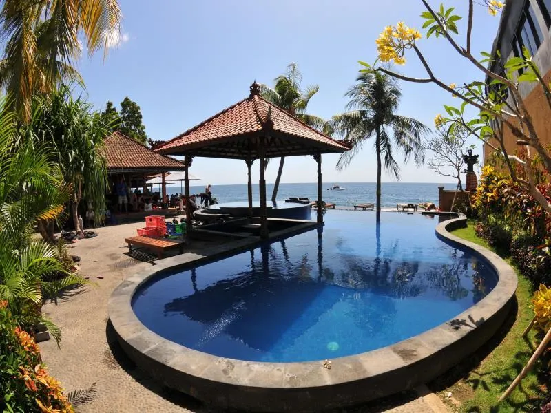 Paradise Palm Beach Bungalows and Dive Center - Image 1