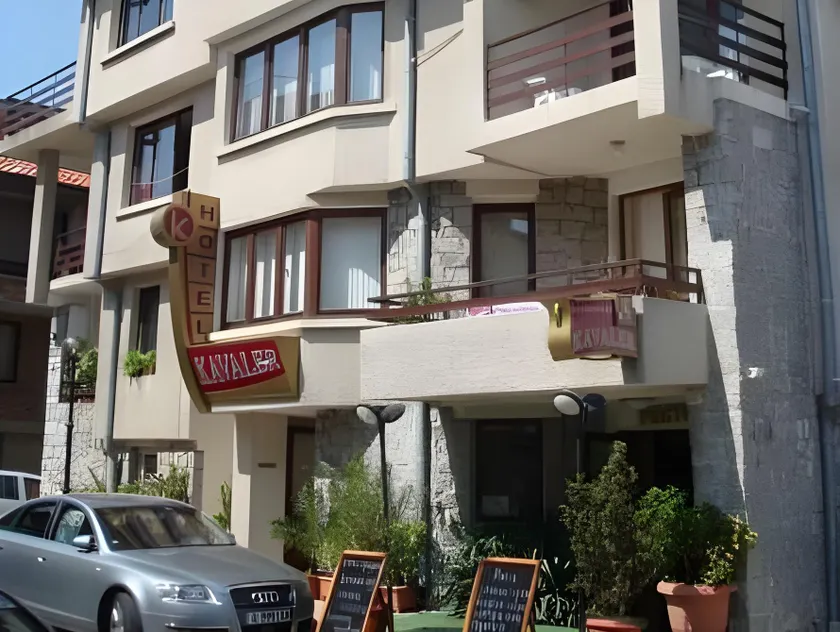 Kavaler Hotel - Image 1