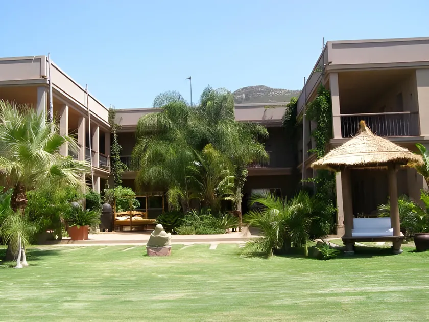 Chillout Hotel Tres Mares - Image 1