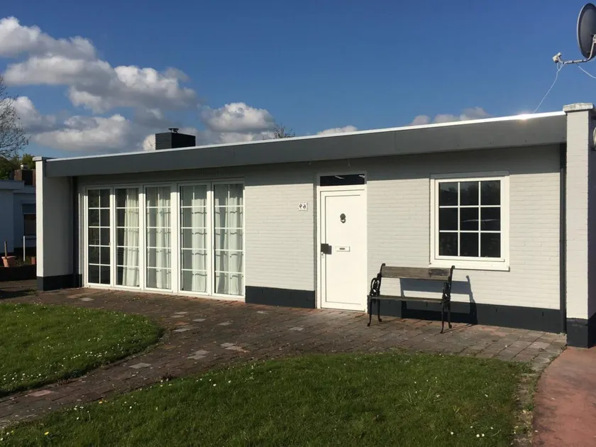 Bungalow in Zeeland near the Beach - Image 1