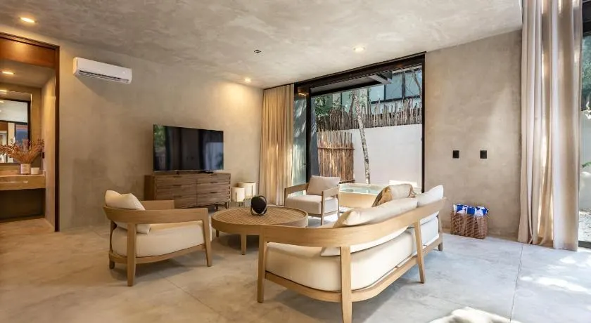 Villa de lujo 5 Rec, Aldea Zama, Casa para 15 personas, Playa Tulum, México - Image 1