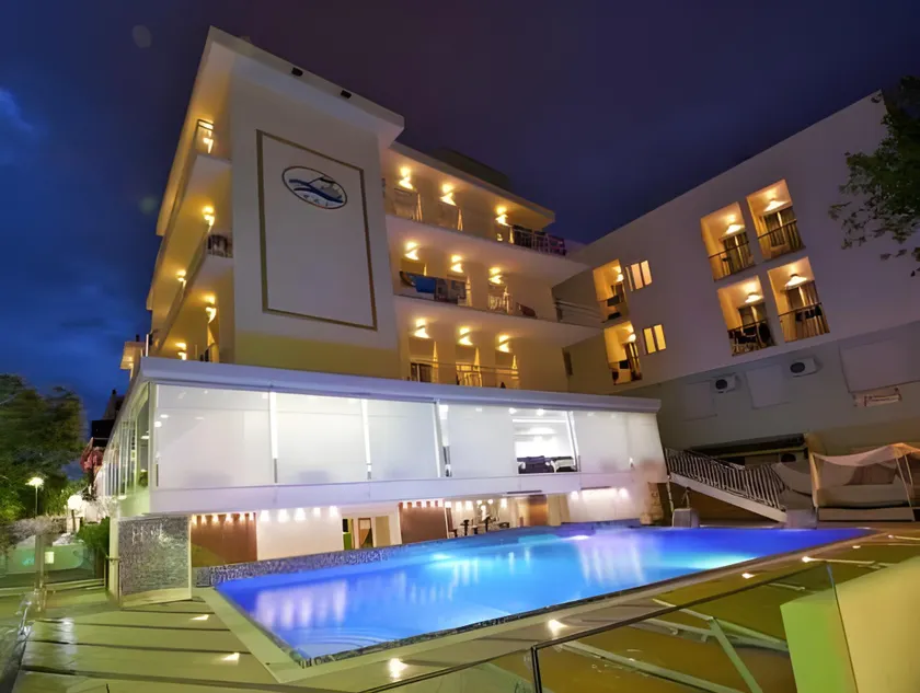 Hotel Lido - Image 1