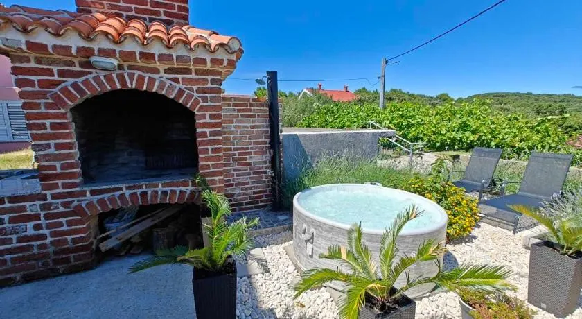 House Dawn - Image 1