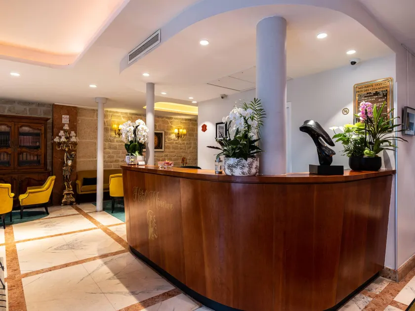 Hotel Minerve - Image 1