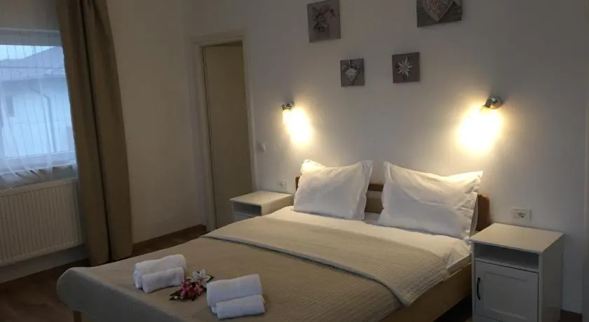 Top Style Villa - Image 1
