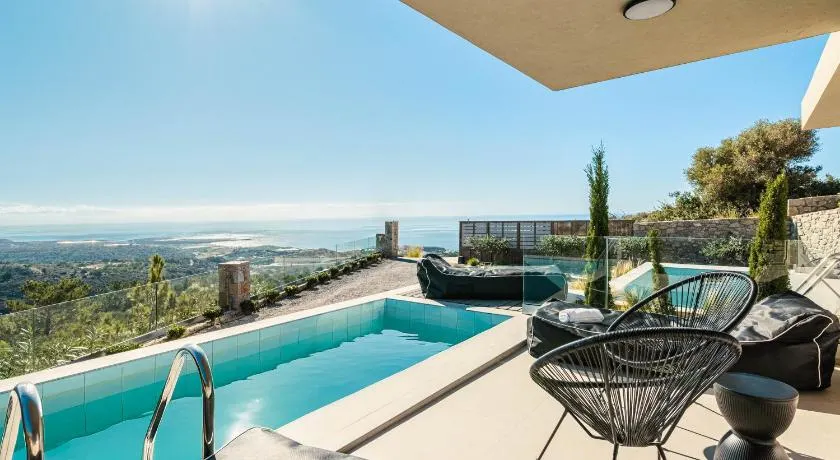 Thea Villas - Image 1