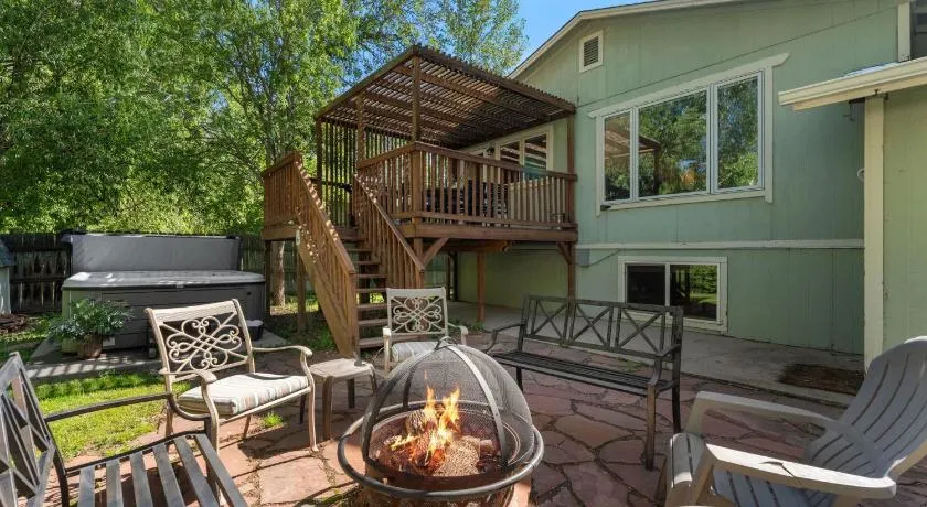 Close to Trails, Parks & Open Space! Amazing Yard! - Image 1