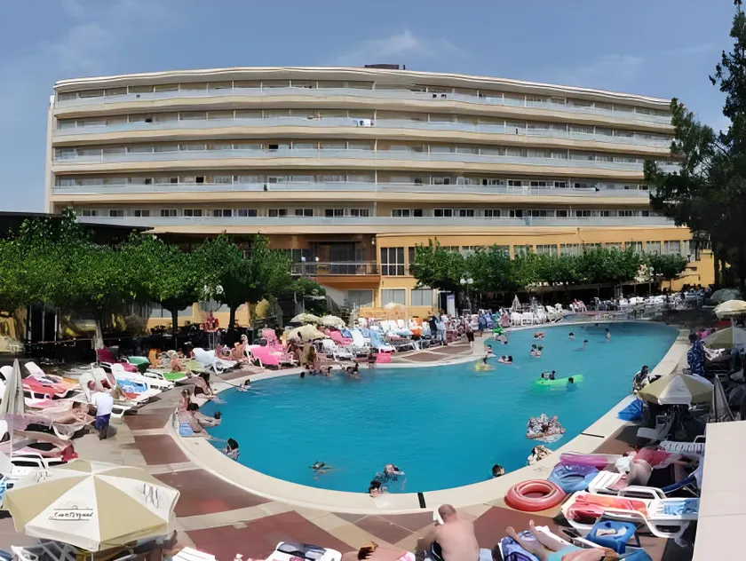 Medplaya Hotel Calypso - Image 1
