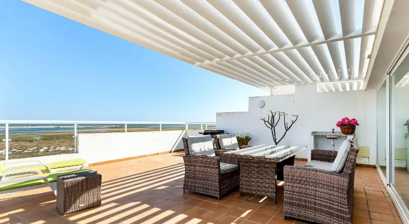 Seagull House - Ocean View Retreat with Pool - Image 1