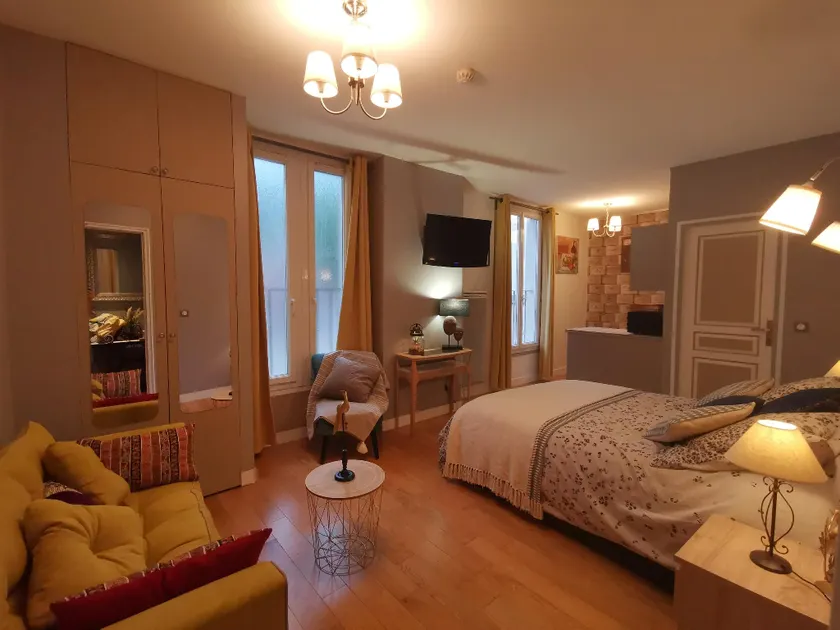 Hotel Oh Sevres Autrement - Image 1