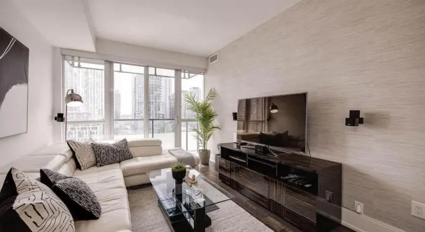 Toronto Penthouse - Near CN Tower & The Well - Image 1