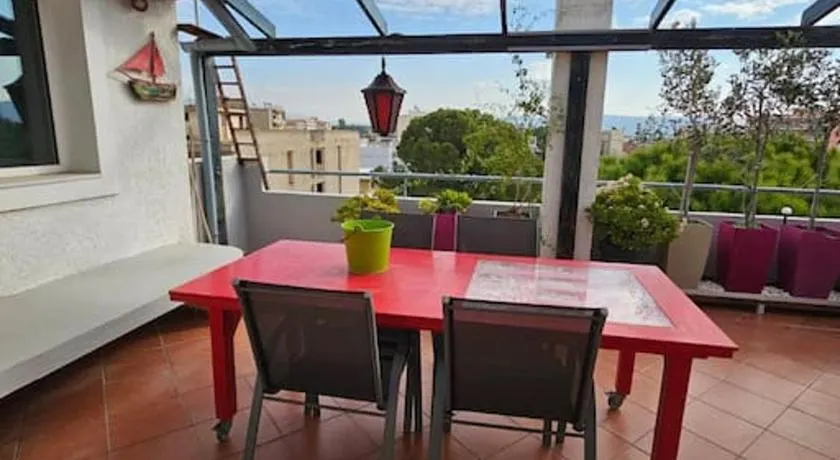 Terrazza 14, Family house in Elefsina - Image 1