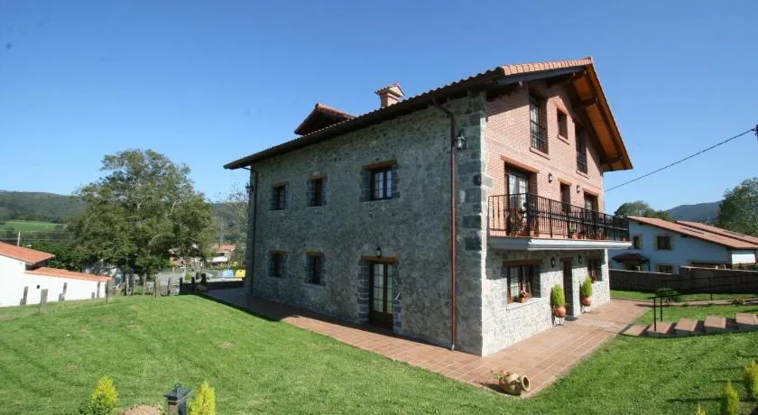 Apartamentos Toraya - Image 1