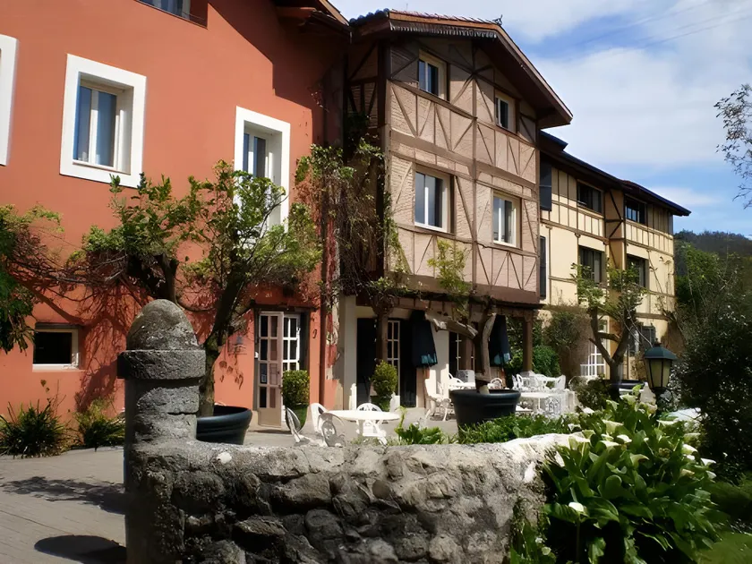 Hotel Zubieta - Image 1
