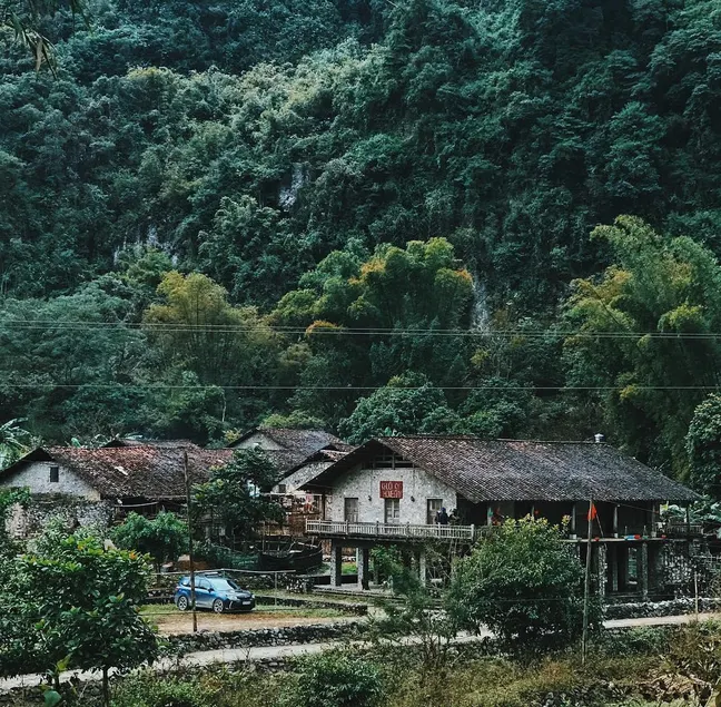 Hoàng Công Bản Giốc Homestay - Image 1