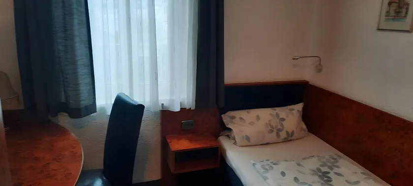 Hotel Corveyer Hof - Image 1