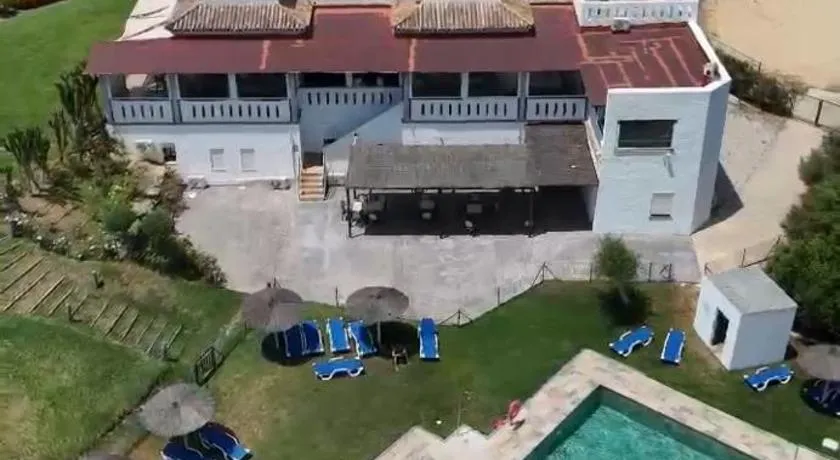 Hostal Restaurante Benalup Golf - Image 1