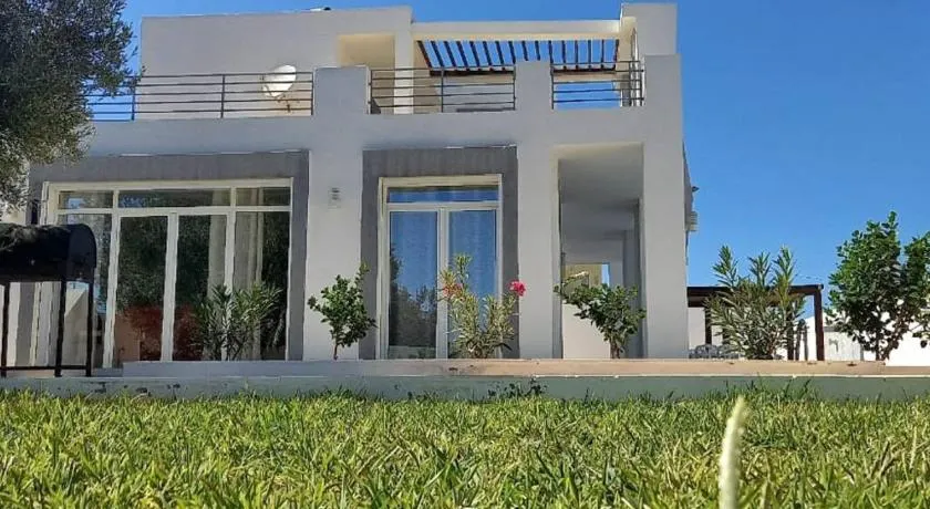 Magnifique villa avec piscine sur l’île de Djerba pour vacances - Image 1