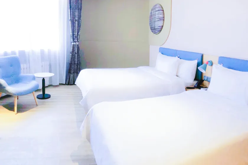 Home Inn Neo Changchun People's Square Jinshui Road Wanda - Image 1