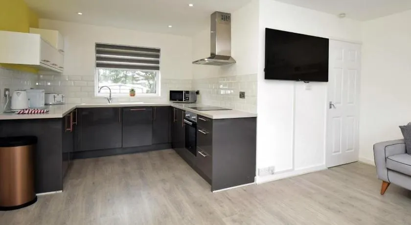 2 Bed in Swansea oc-88744 - Image 1