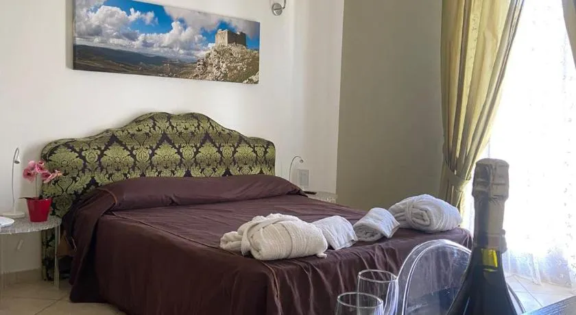 Regalpetra Hotel - Image 1