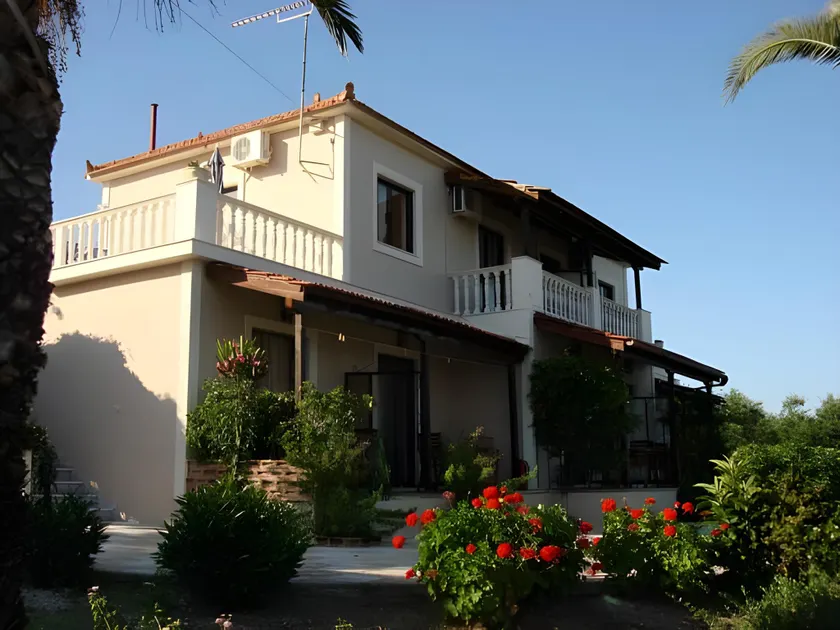 Villa Kapnisi, Lejlighed til 4 gæster i Vasilikos! - Image 1