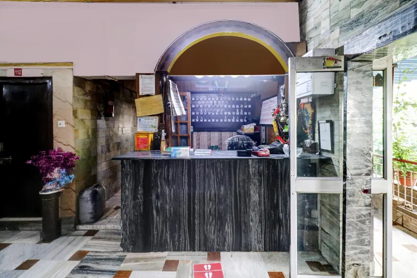 Hotel O Crown Continental - Image 1