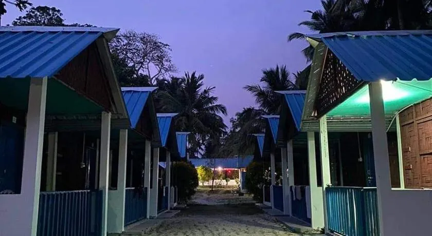 Blue Sea Beach Bungalows - Image 1