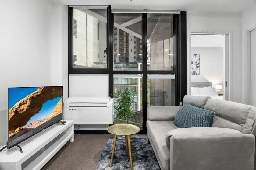 Elevated 1-Bed Retreat Near Crown - Image 1
