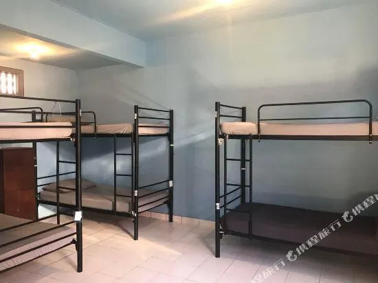 Captain Goose Hostel - Image 1