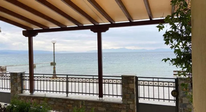View Sea House - Image 1
