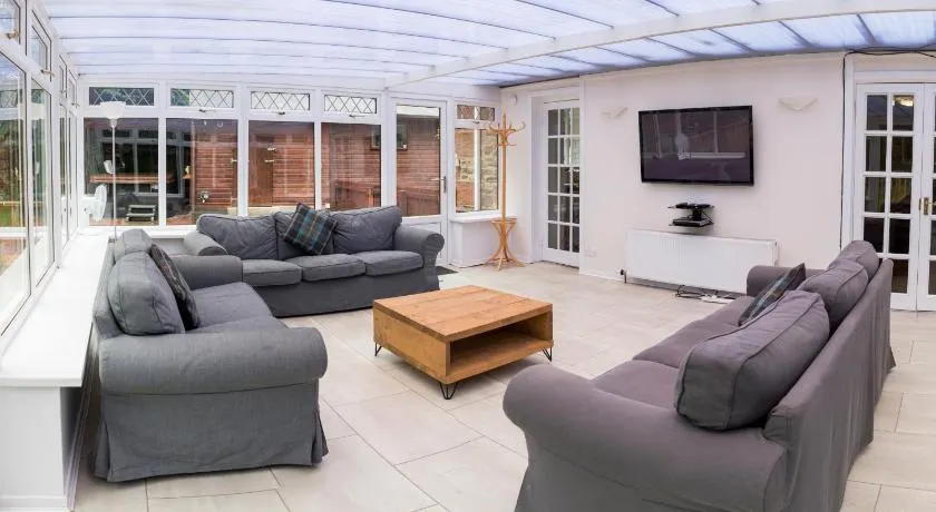 Auchendennan Farm Self Catering Cottages - Image 1