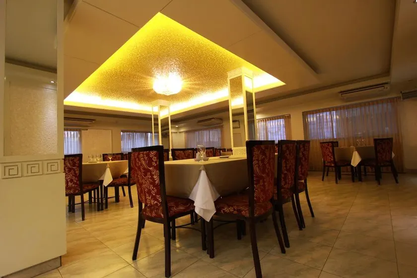 Hotel Ornate - Image 1