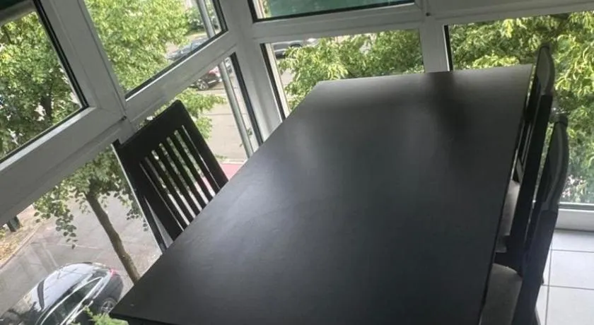 Top Wohnung in Düsseldorf -Benrath - Image 1