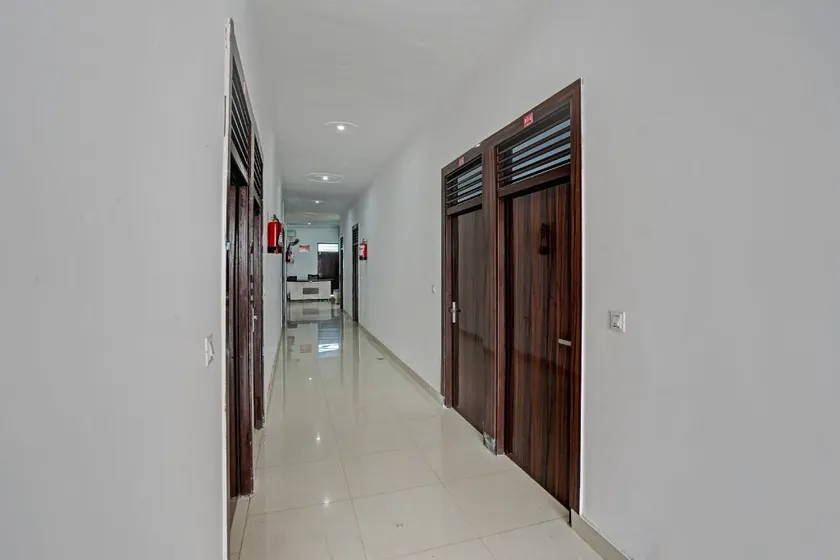 Hotel O Hardwari - Image 1