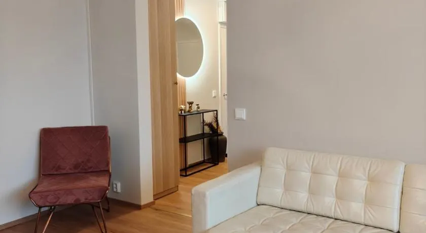 Modern and beautiful two-bedroom apartment, WiFi and parking - Image 1