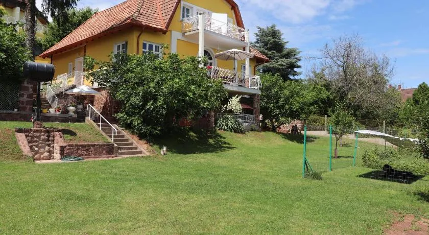 Gyöngyöm Apartman - Image 1