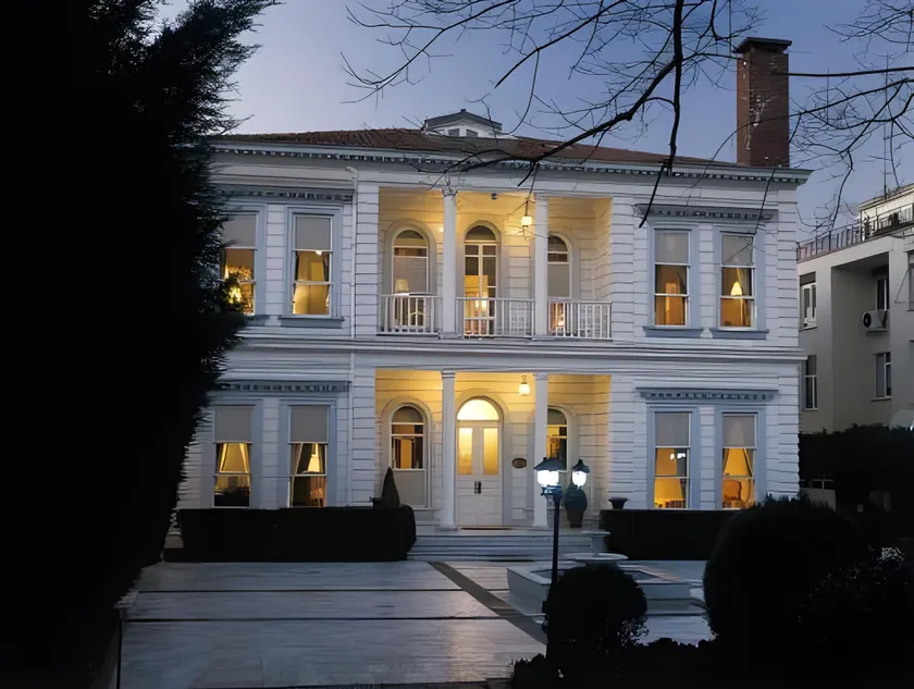 Bosphorus Palace Hotel - Image 1