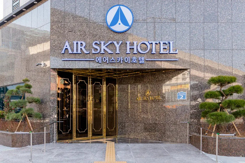 Air Sky Hotel - Image 1