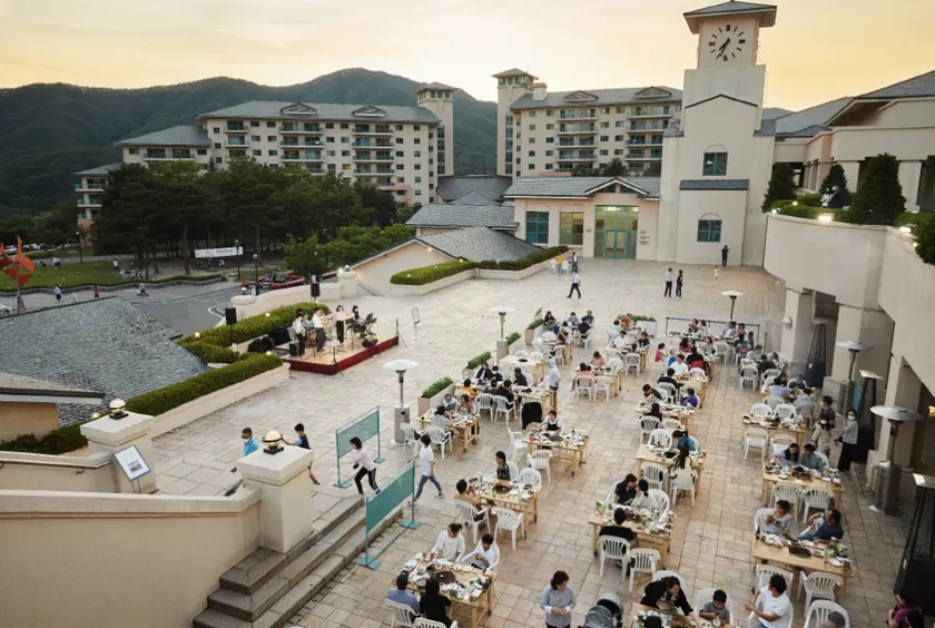 Oak Valley Resort - Image 1