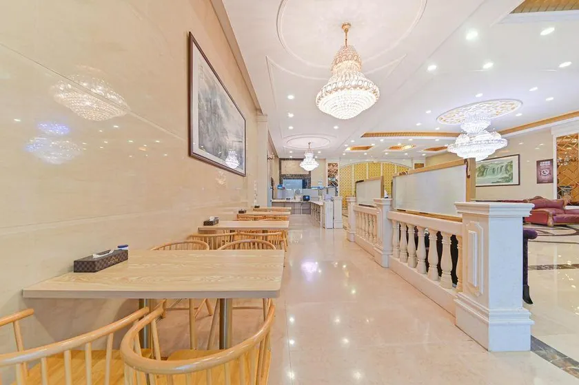 Xuhua Hotel - Image 1