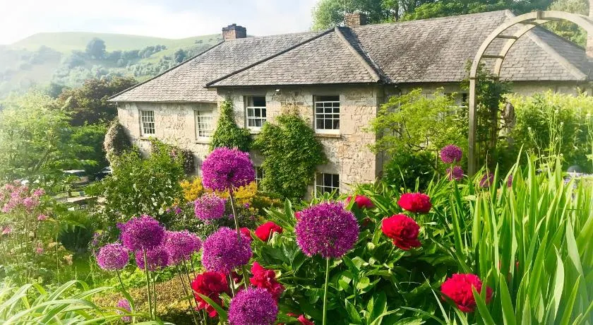 Pen-Y-Dyffryn Country Hotel - Image 1