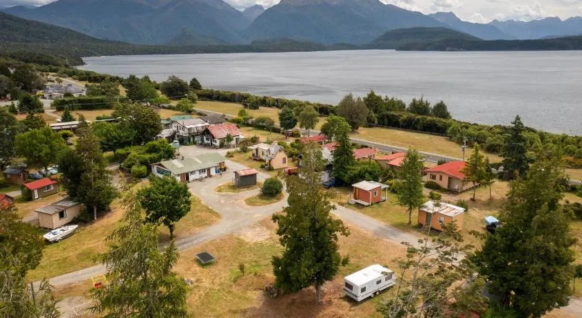 Manapouri Holiday Park - Image 1